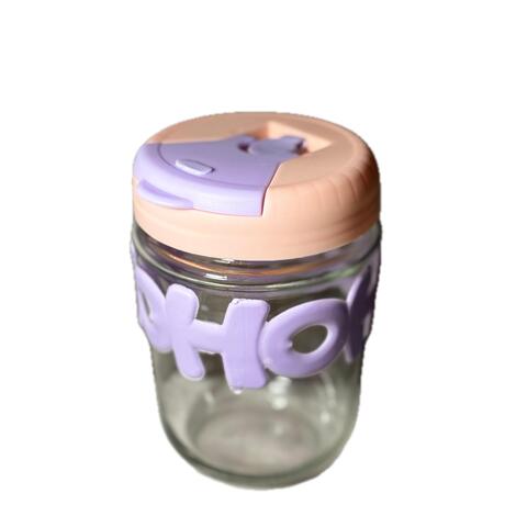 travel mug with Glass straw and flip lip
